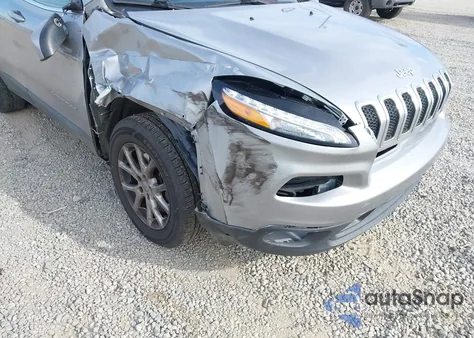 2018 Jeep Cherokee Latitude 4X4 из США, поврежденный, VIN 1C4PJMCB3JD501409